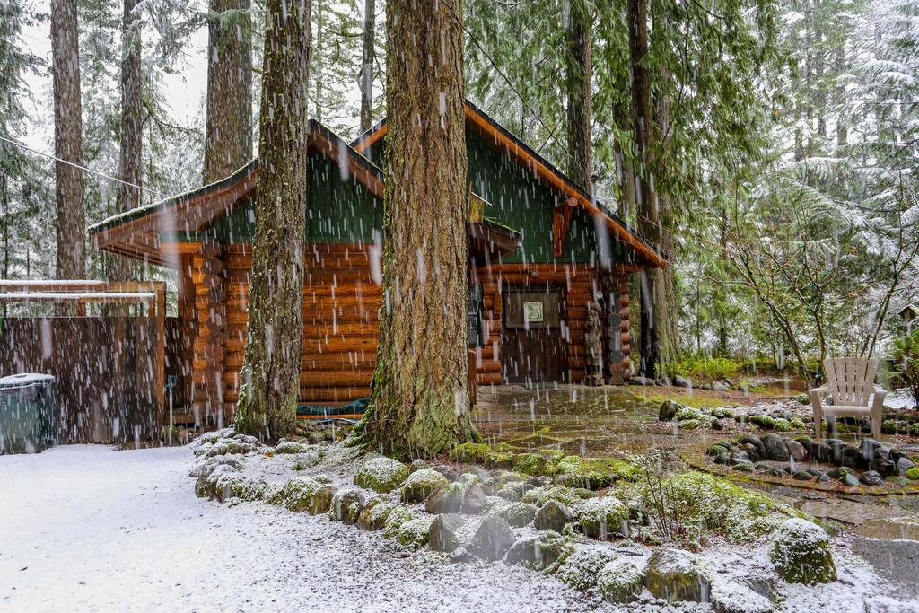Zoe'S Log Cabin Welches Eksteriør bilde