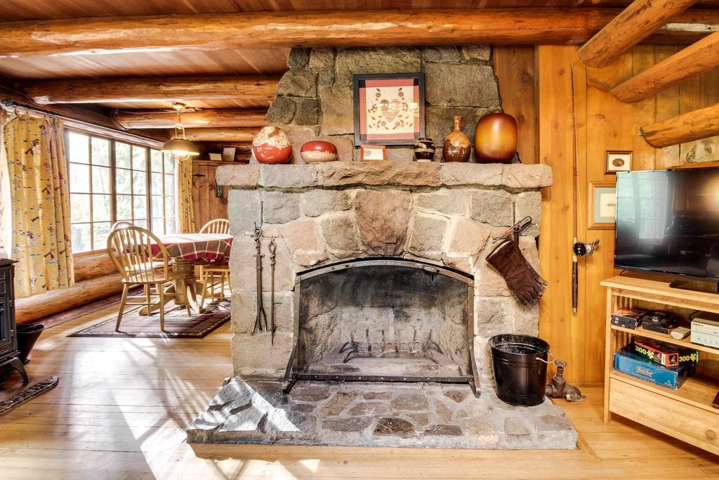 Zoe'S Log Cabin Welches Eksteriør bilde