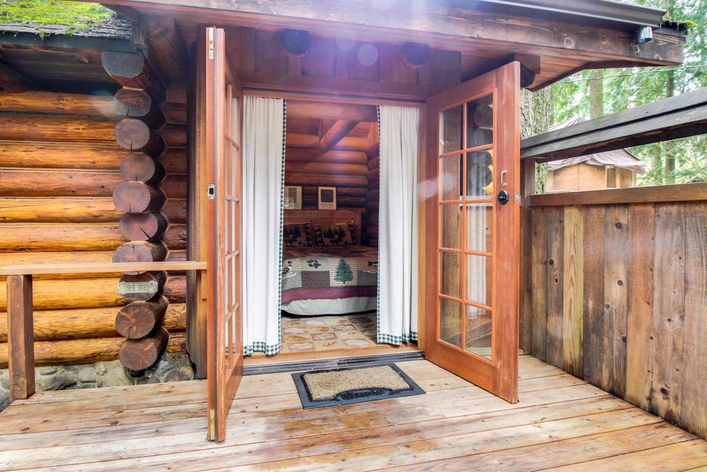 Zoe'S Log Cabin Welches Eksteriør bilde